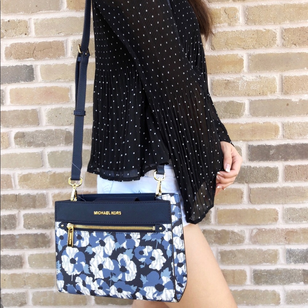 BUNDLE Michael Kors Crossbody Navy floral Wallet - Picture 3 of 8